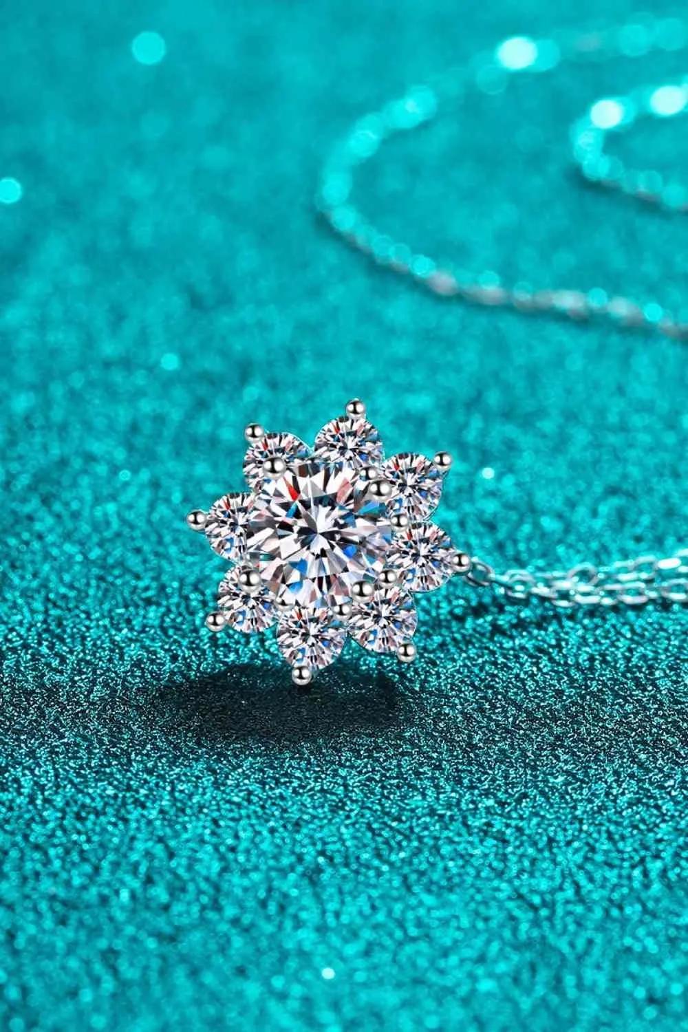 1 Carat Moissanite Floral-Shaped or Snowflake Pendant Necklace