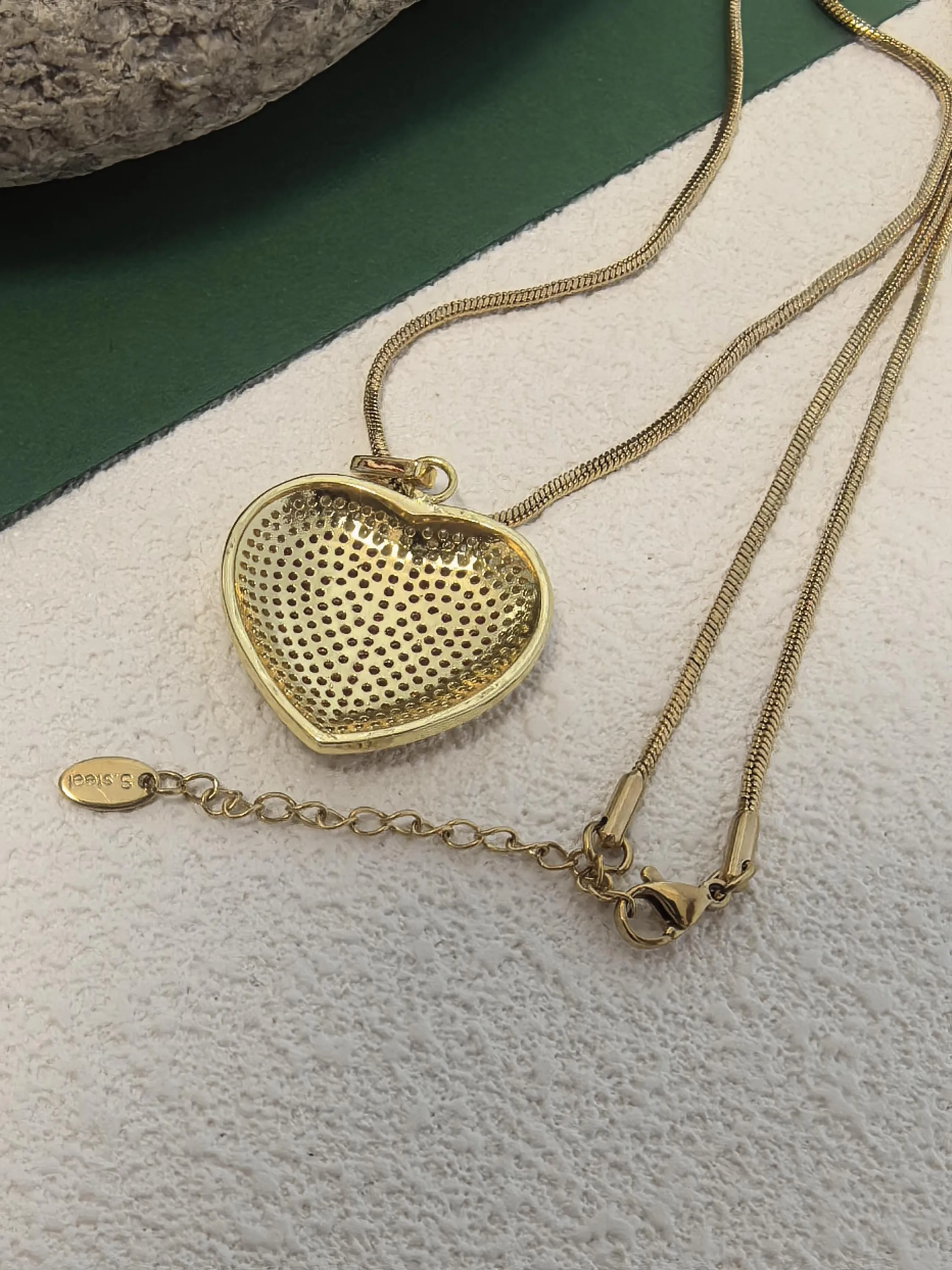 18K Gold Plate Titanium Steel Snake Chain Brass Zircon Heart Pendant Necklace