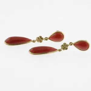 Meditteranean coral cabachon dual tear drop earrings with flower detail in yellow gold