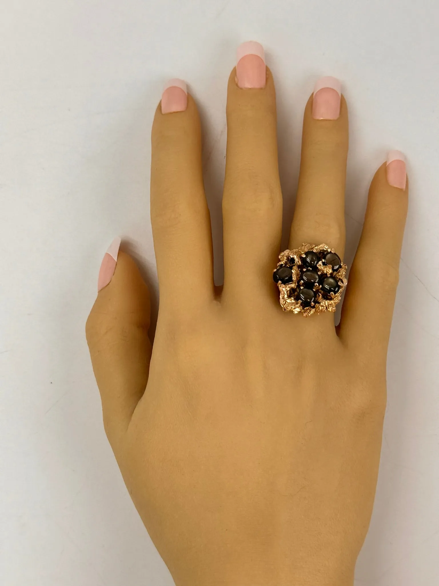 Mystical 9ct Yellow Gold Star Sapphire Ring
