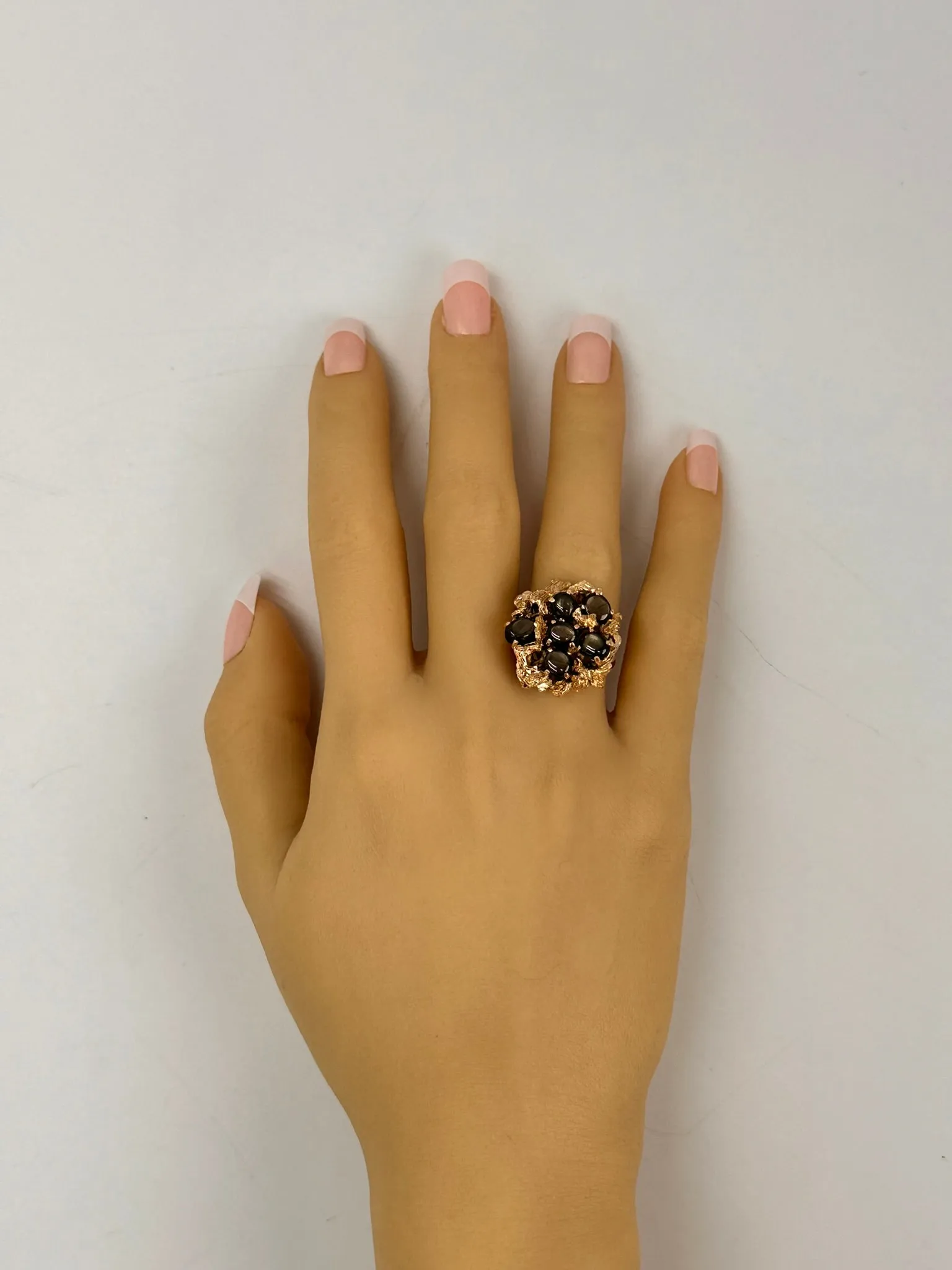 Mystical 9ct Yellow Gold Star Sapphire Ring
