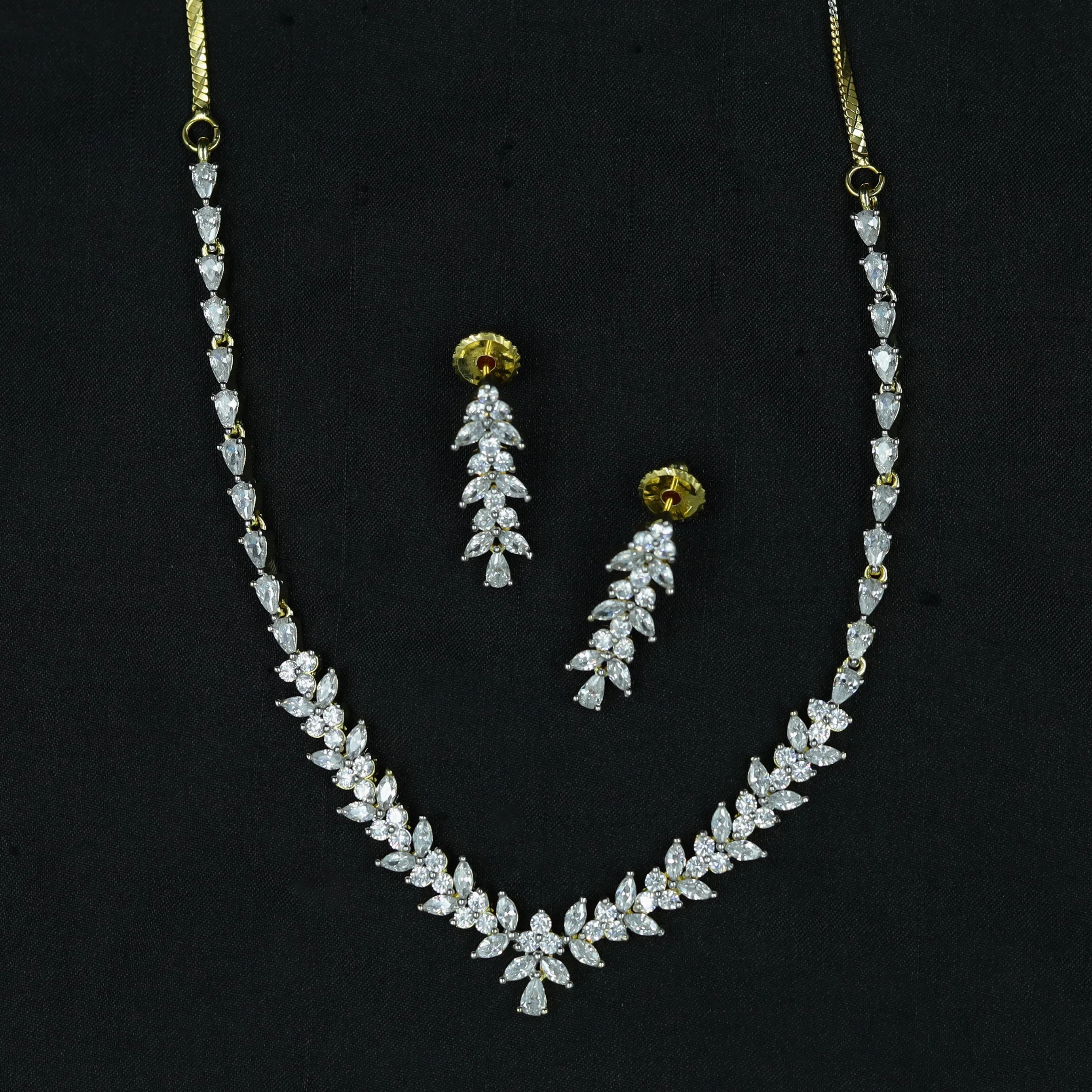 Round Neck Zircon/AD Necklace Set 11817-31