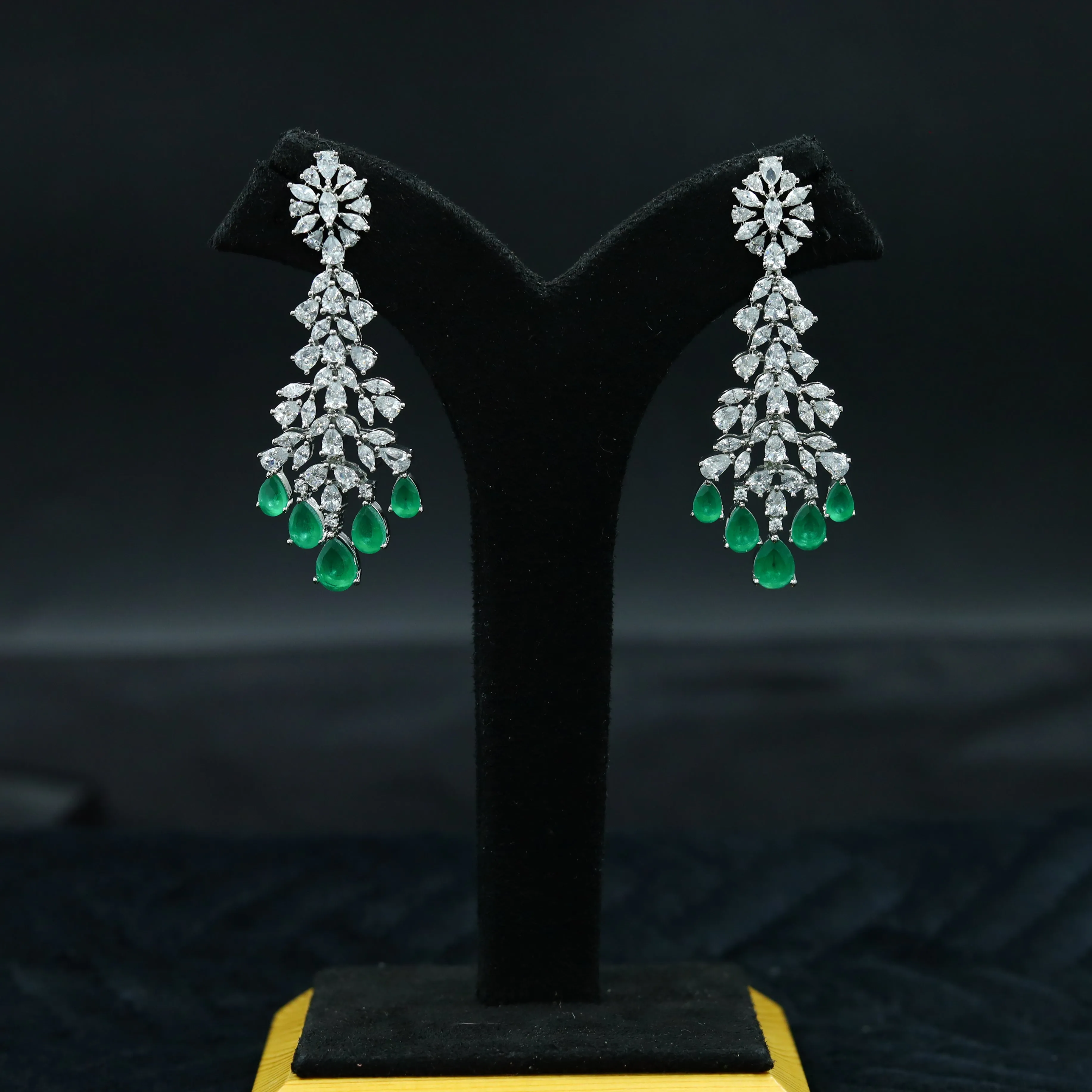 Round Neck Zircon/AD Necklace Set 11888-69