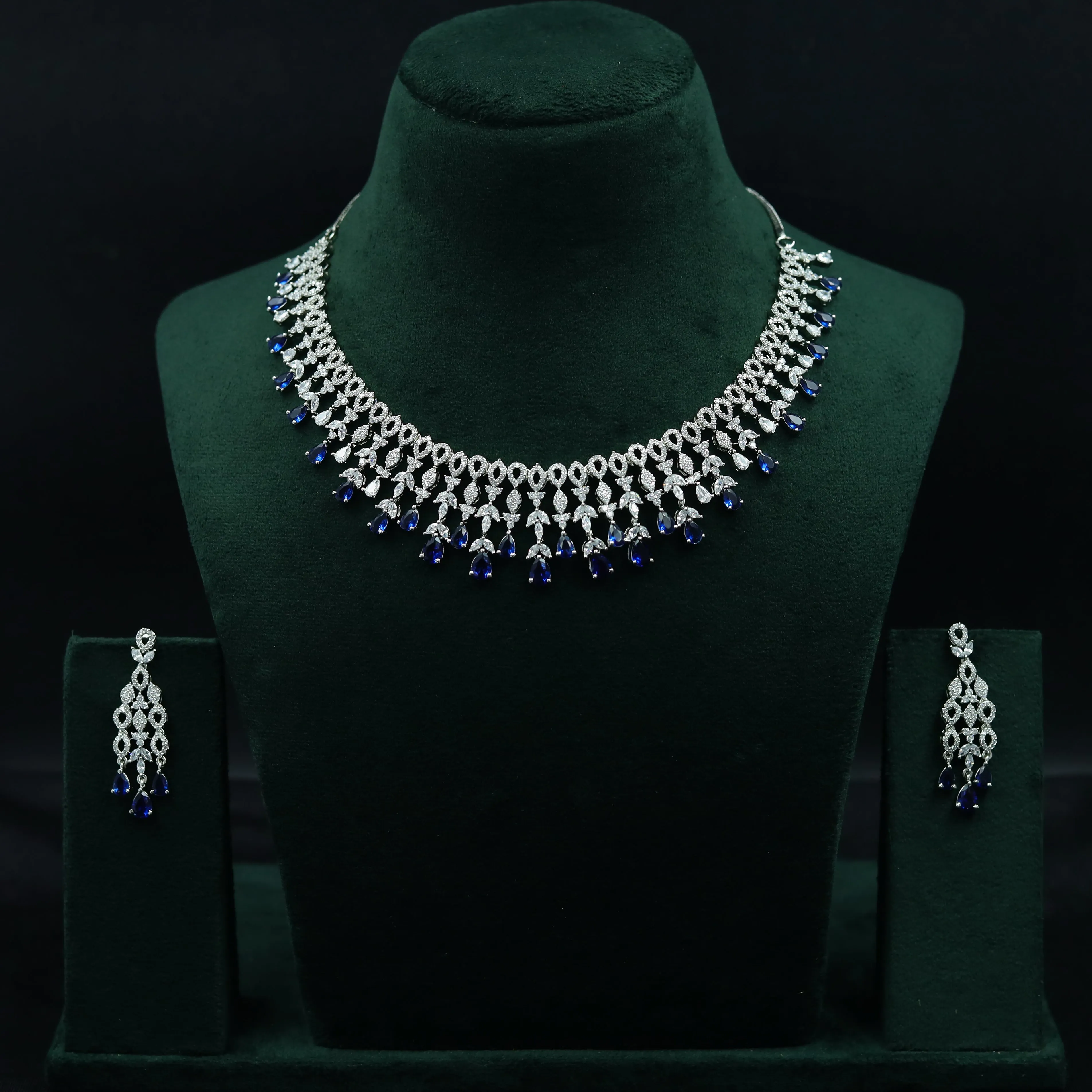Round Neck Zircon/AD Necklace Set 11905-69