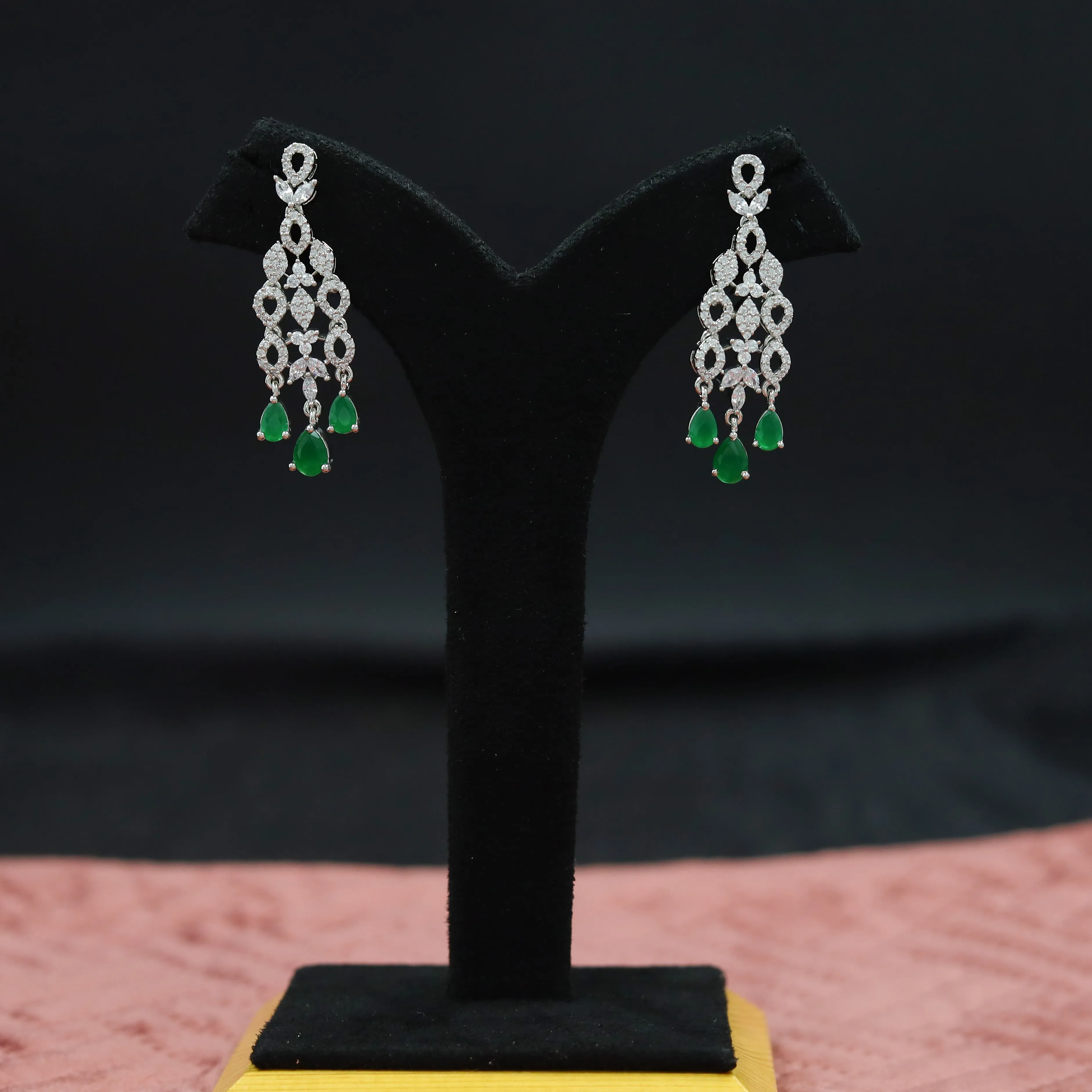 Round Neck Zircon/AD Necklace Set 11905-69