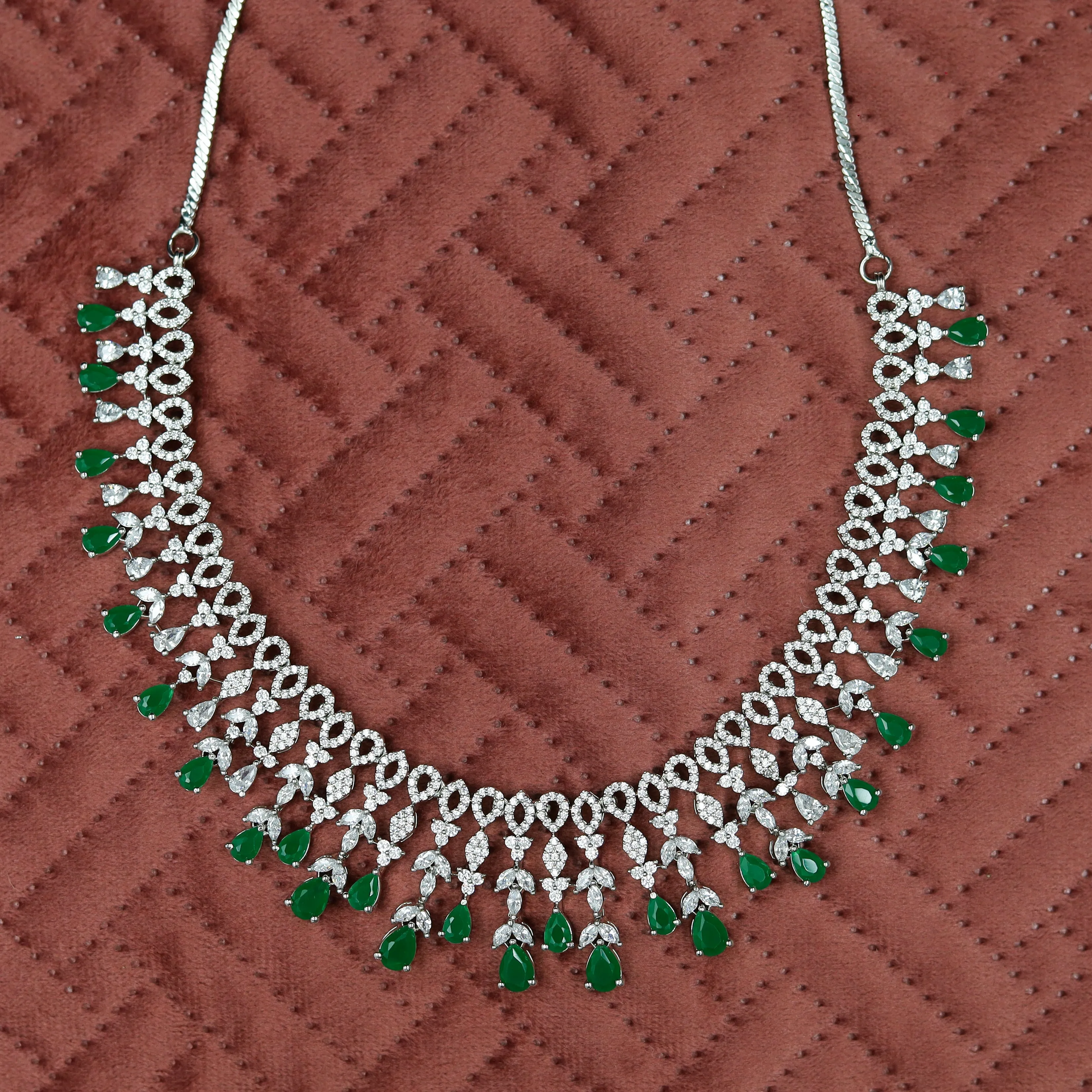 Round Neck Zircon/AD Necklace Set 11905-69
