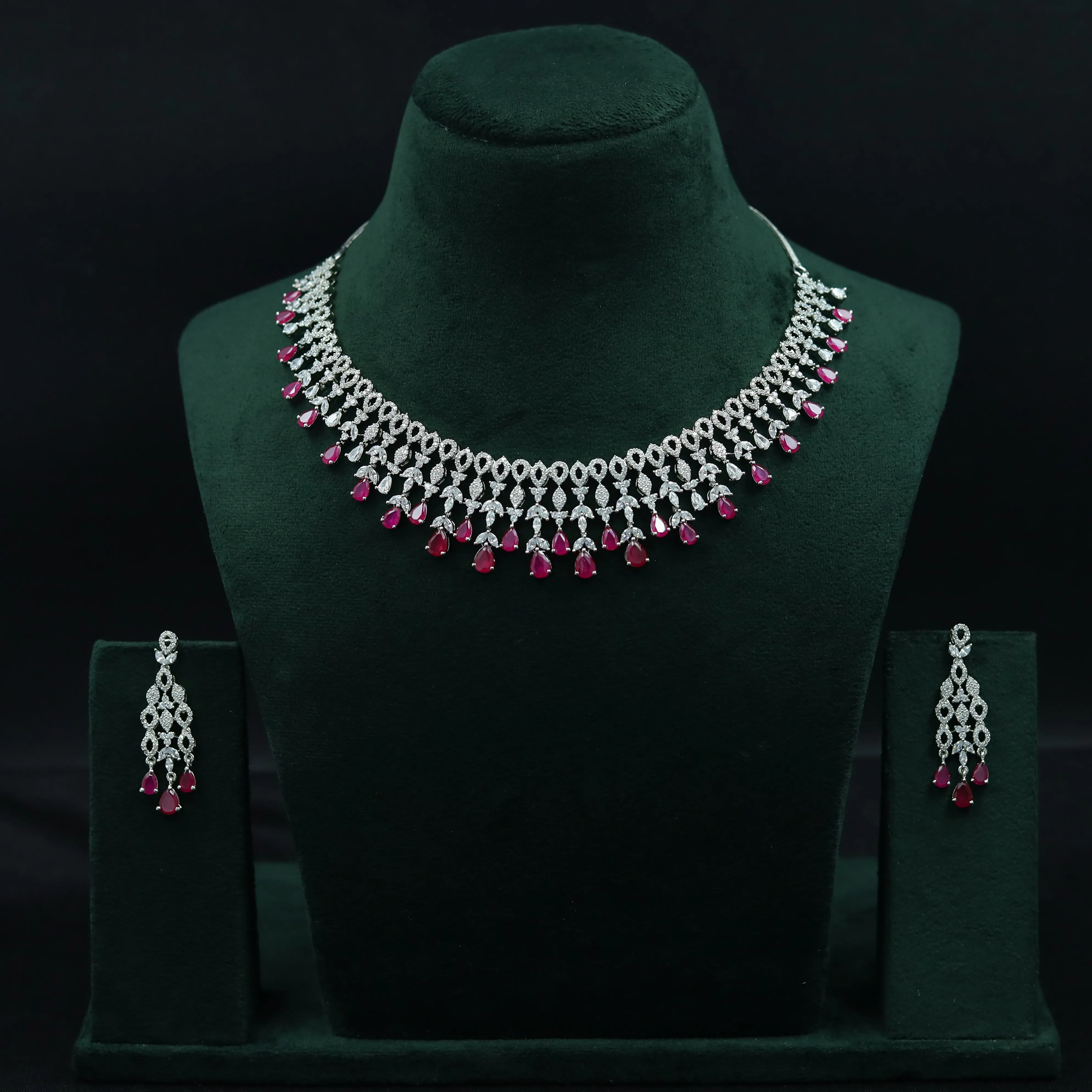 Round Neck Zircon/AD Necklace Set 11905-69
