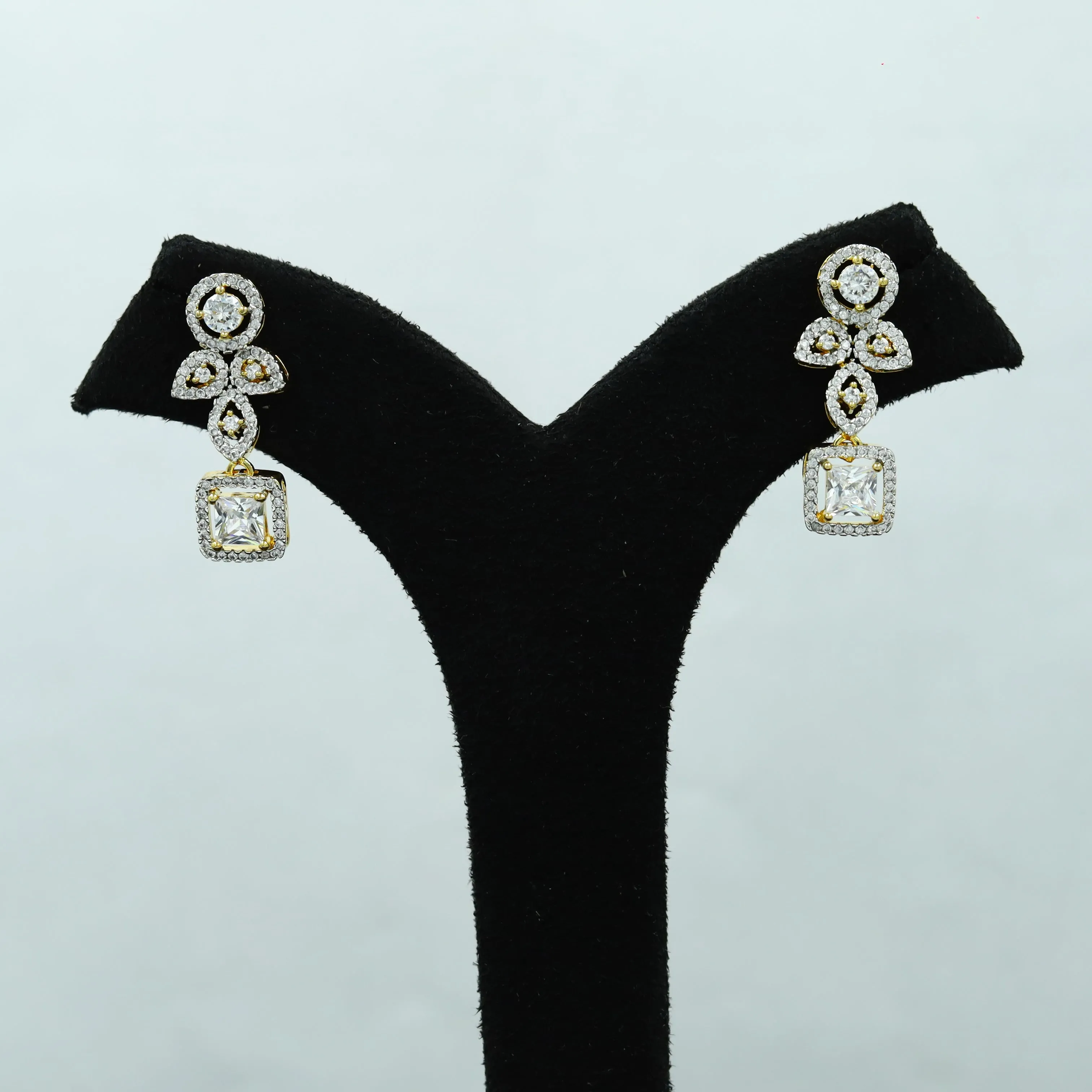 Round Neck Zircon/AD Necklace Set 12766-68