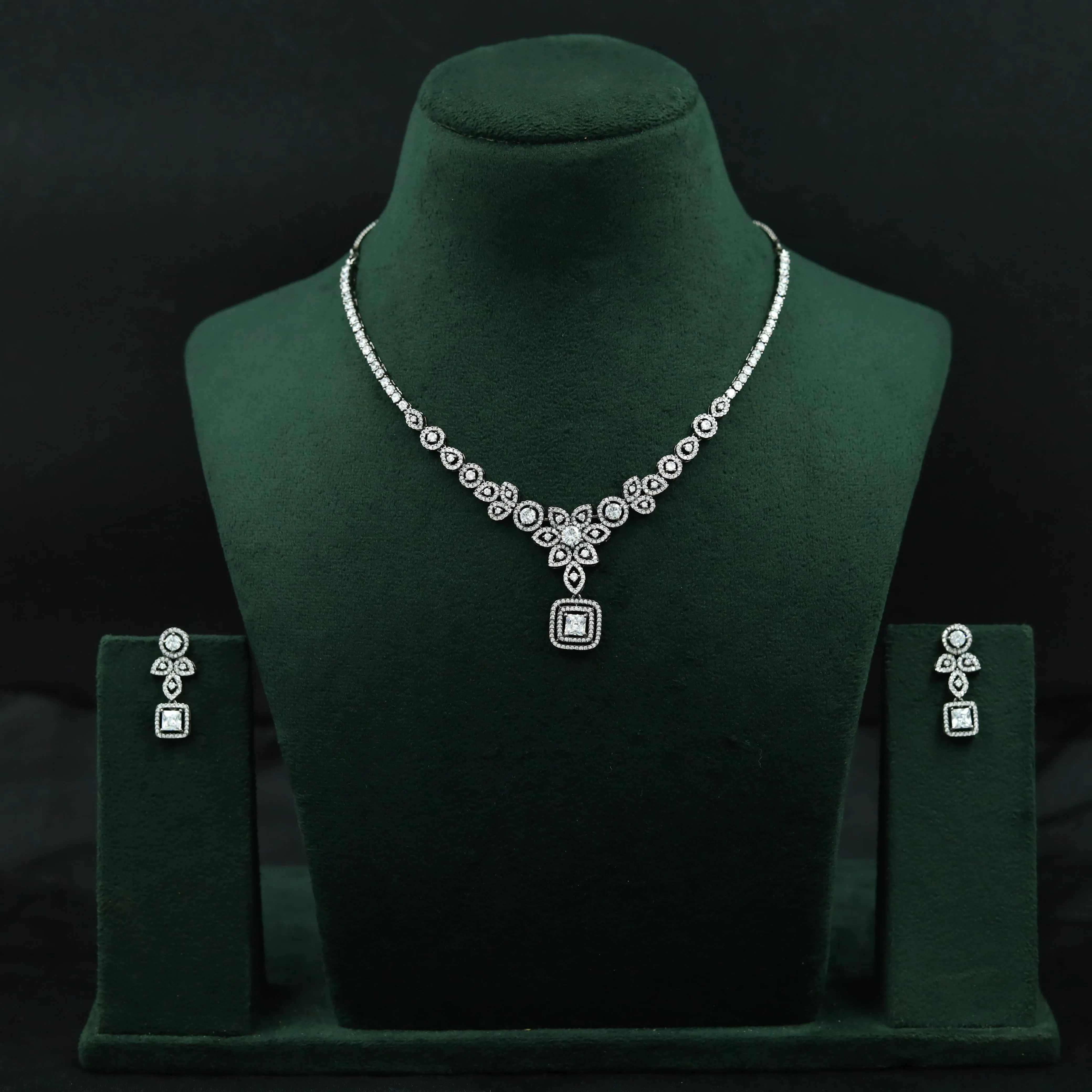 Round Neck Zircon/AD Necklace Set 12766-68