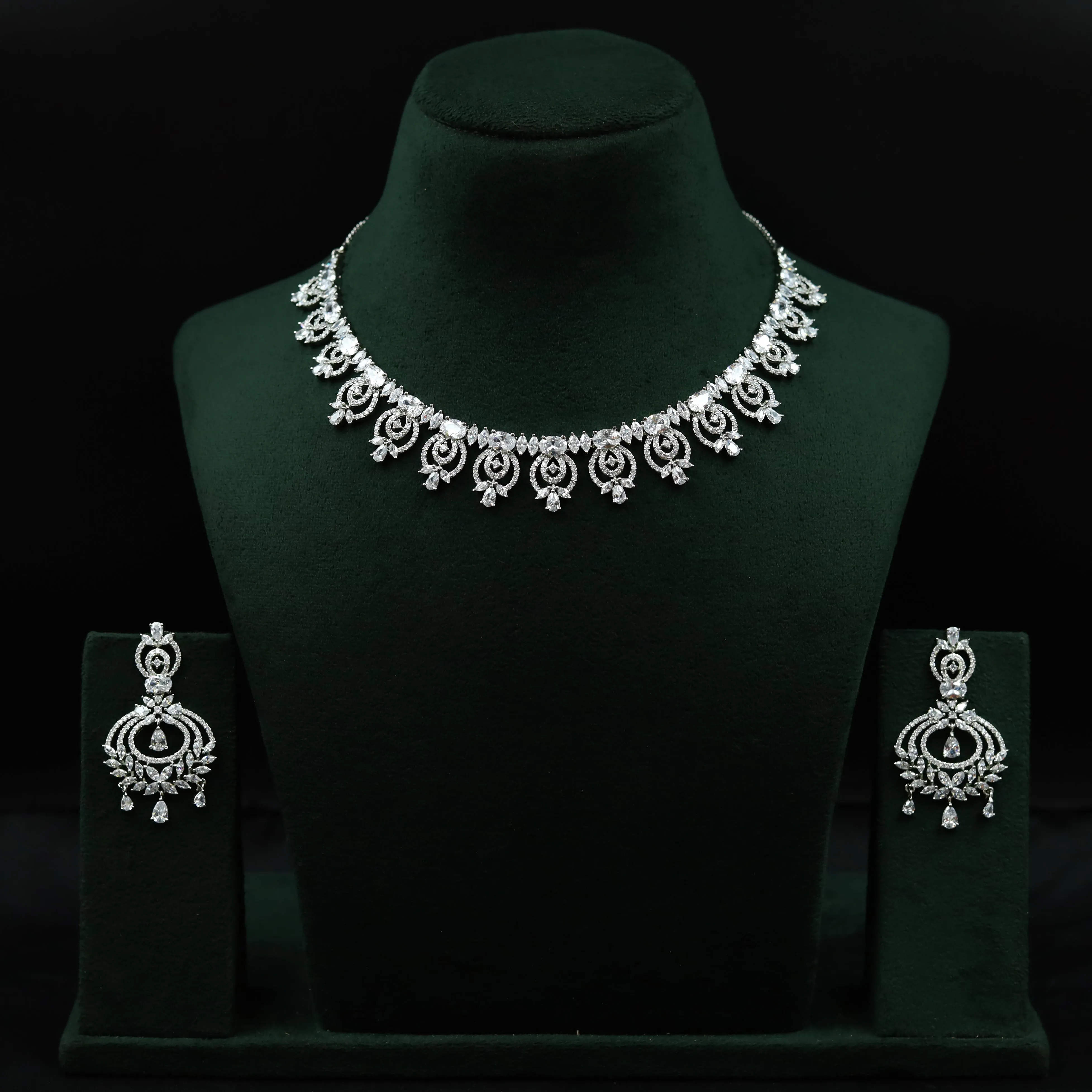 Round Neck Zircon/AD Necklace Set 12770-68