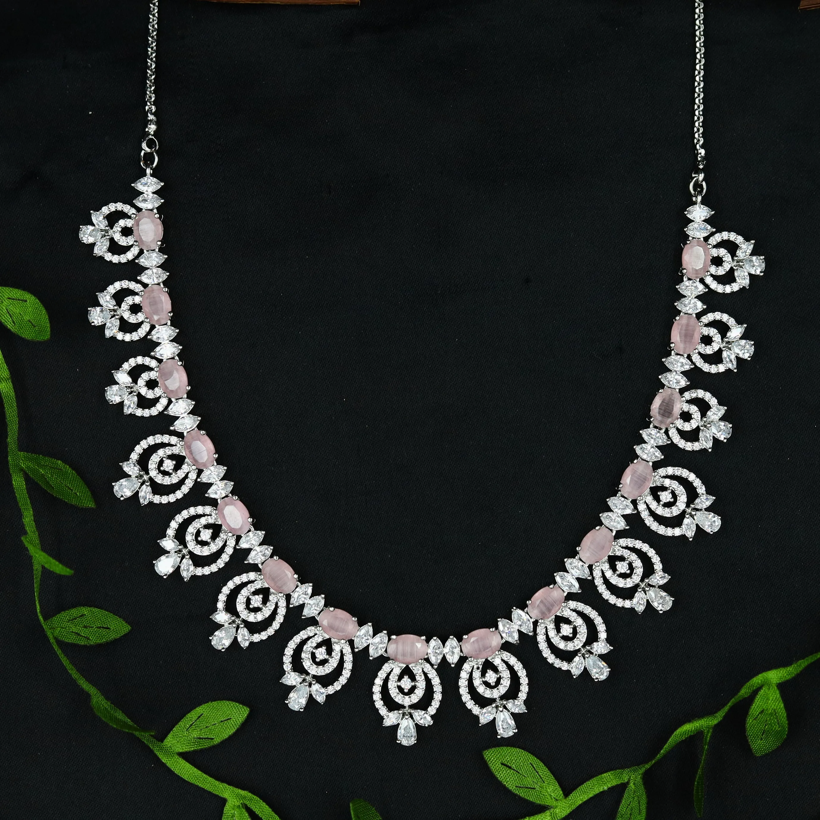 Round Neck Zircon/AD Necklace Set 12770-68