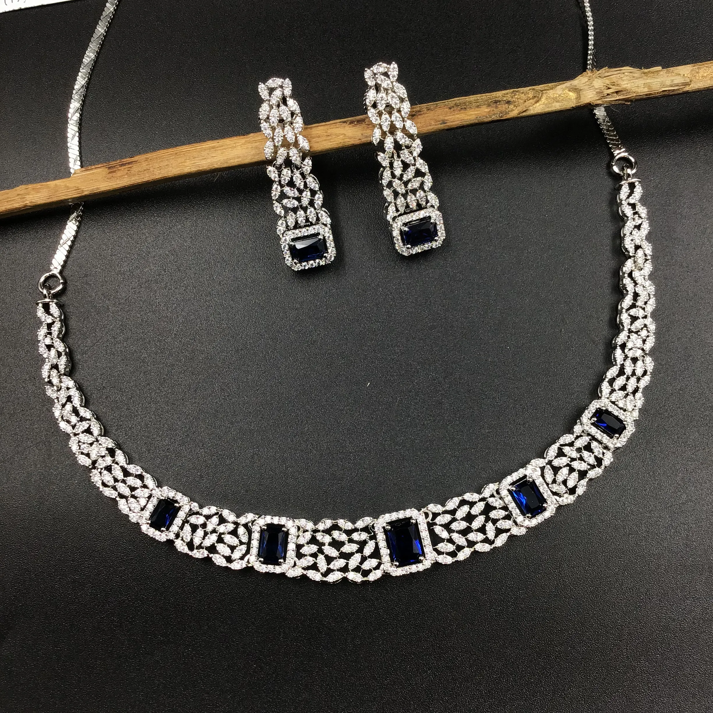 Round Neck Zircon/AD Necklace Set 5934-69