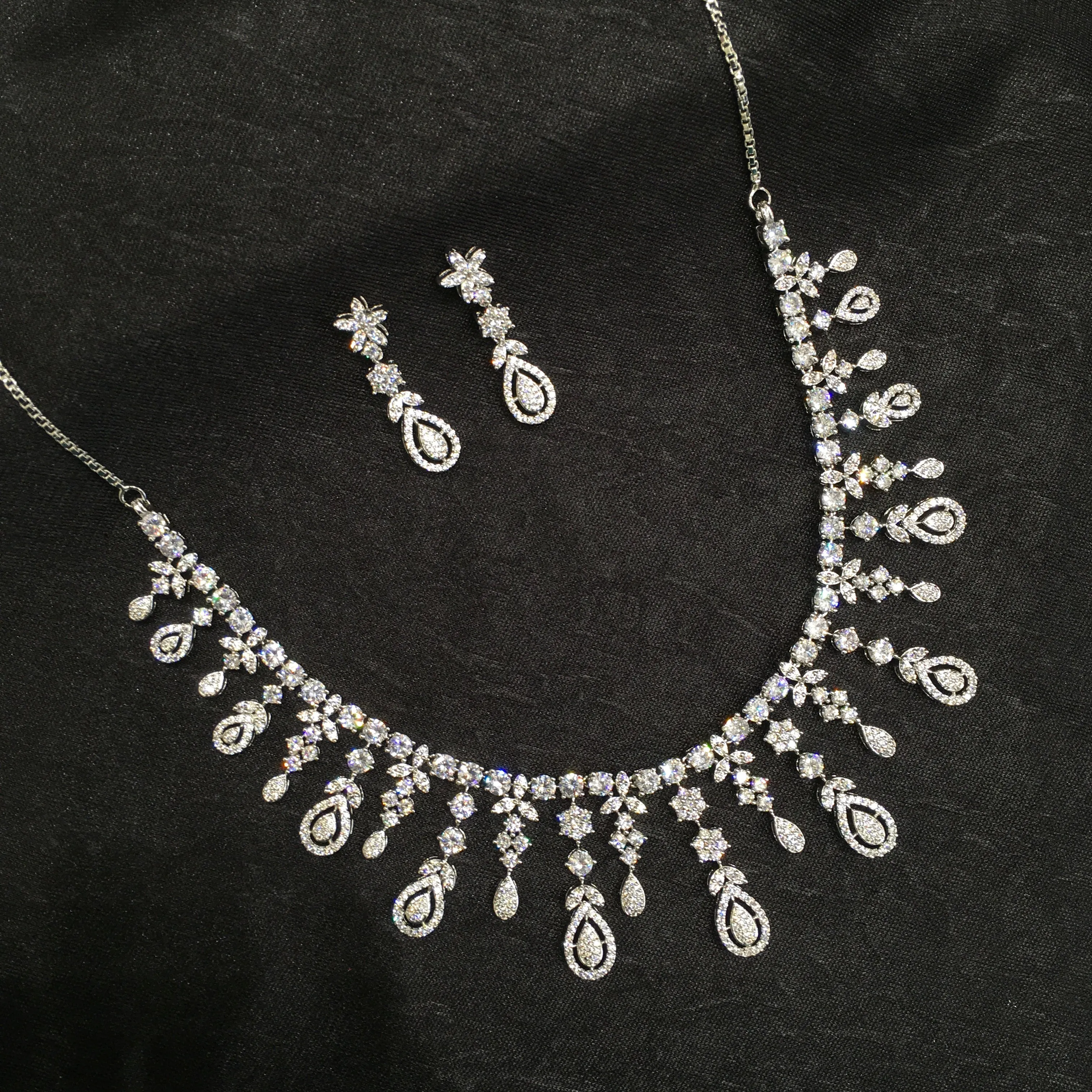 Round Neck Zircon/AD Necklace Set 6191-08