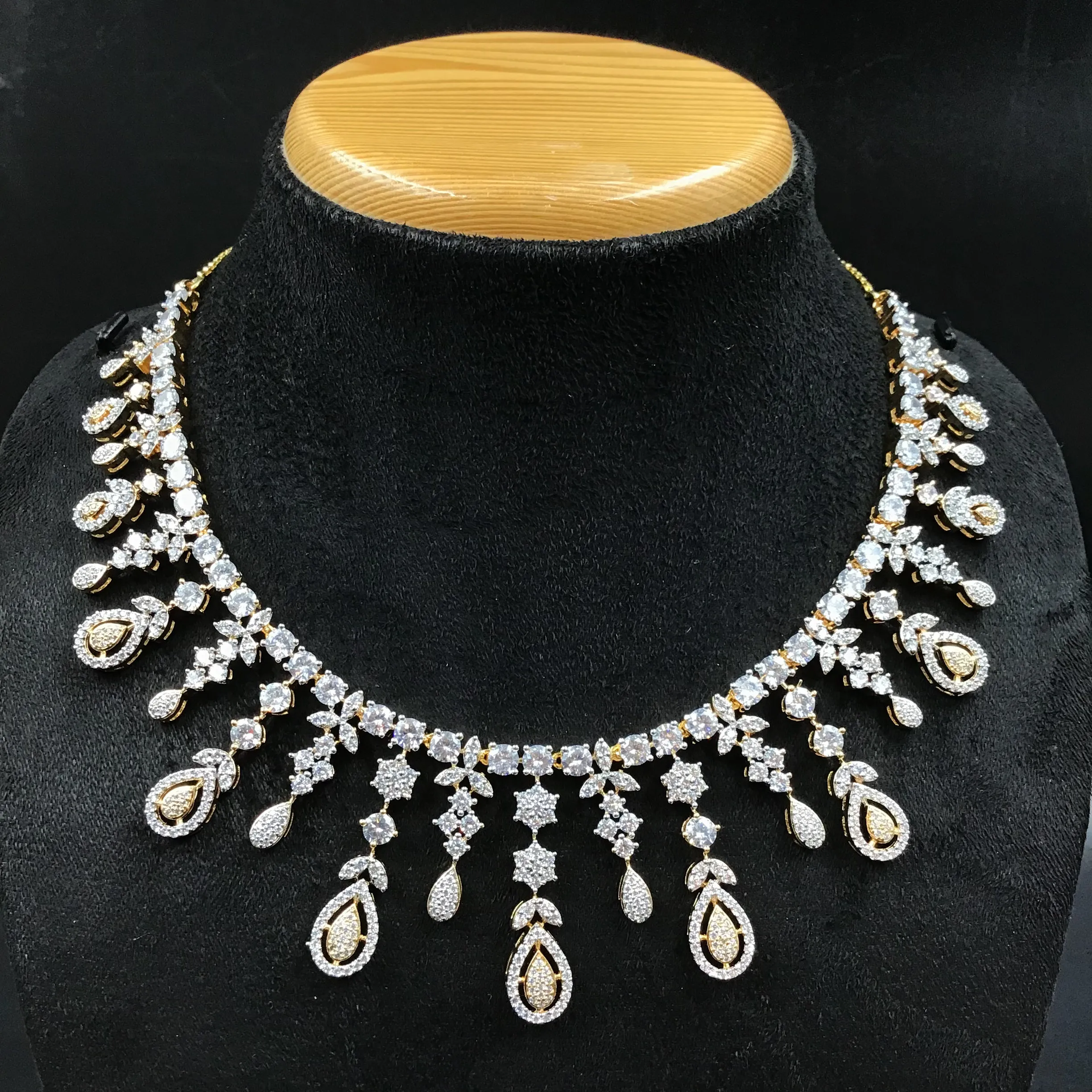 Round Neck Zircon/AD Necklace Set 6191-08
