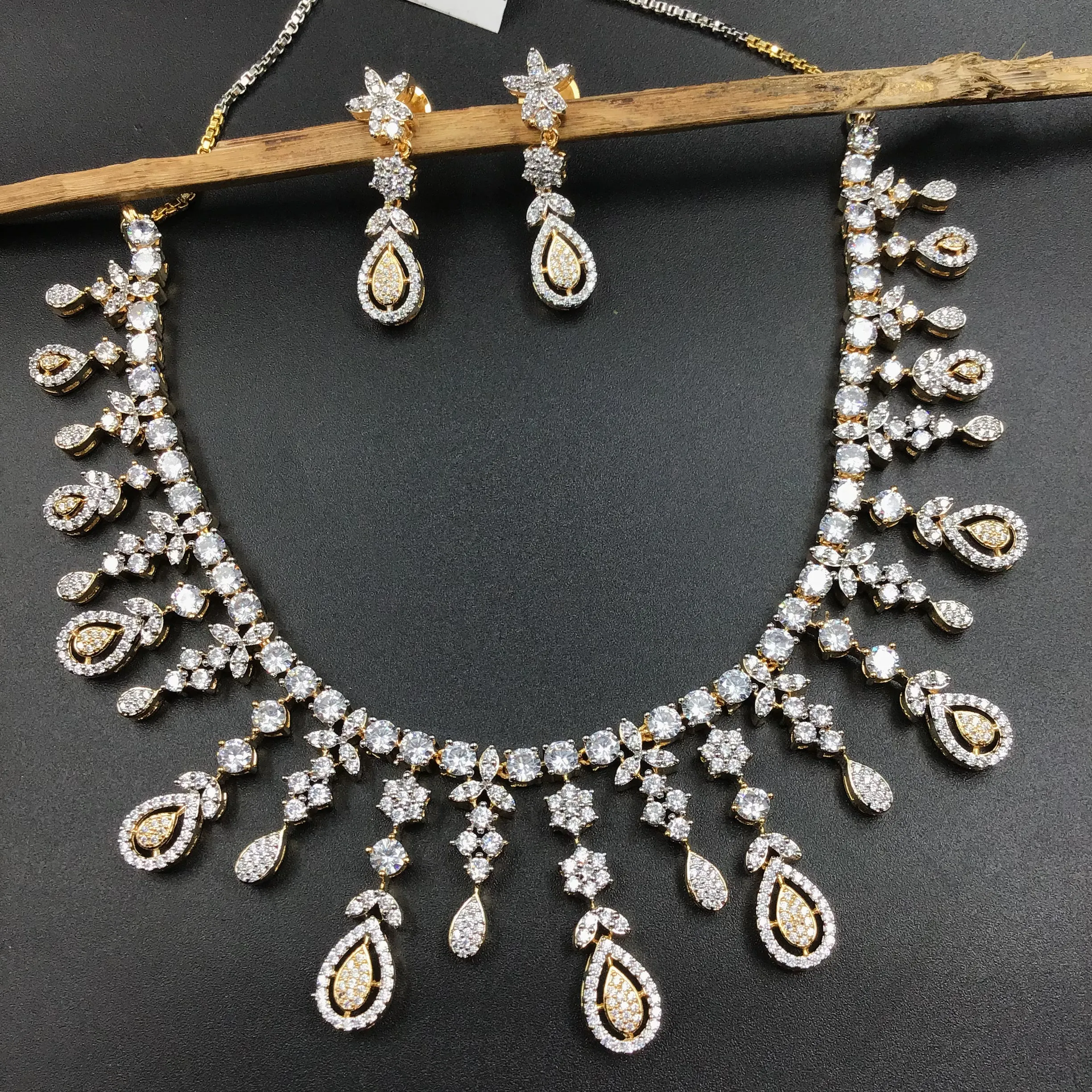 Round Neck Zircon/AD Necklace Set 6191-08