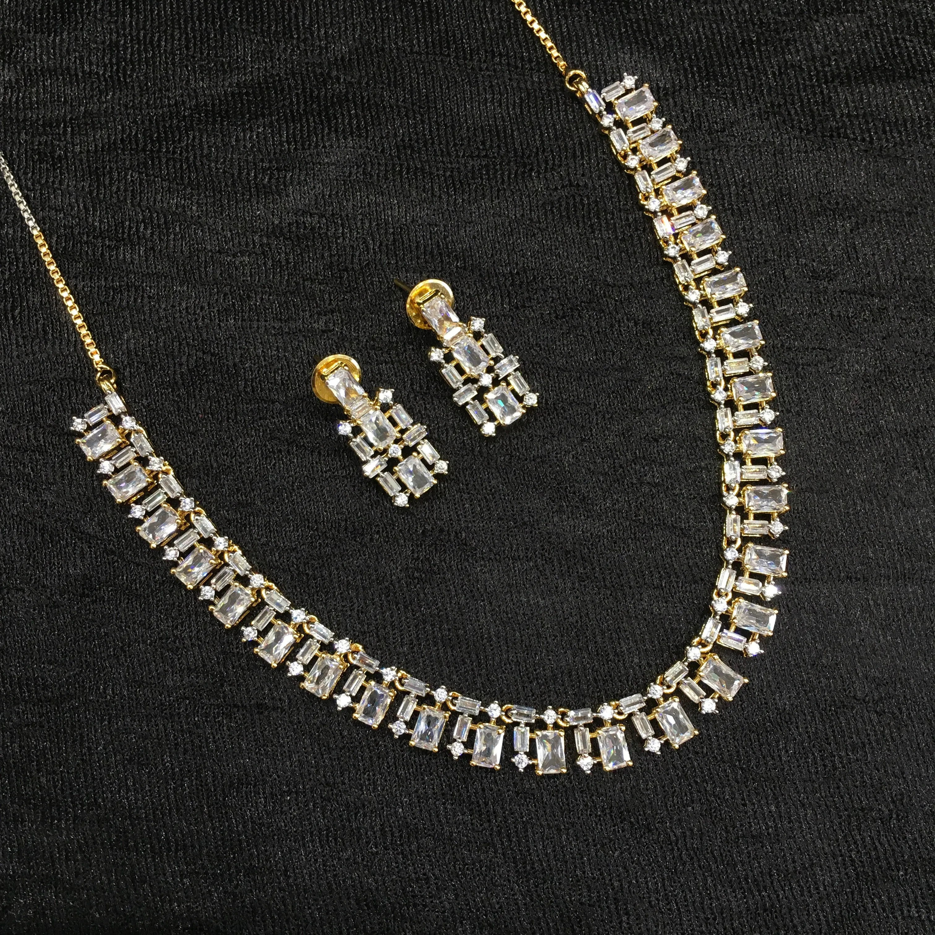 Round Neck Zircon/AD Necklace Set 6194-08