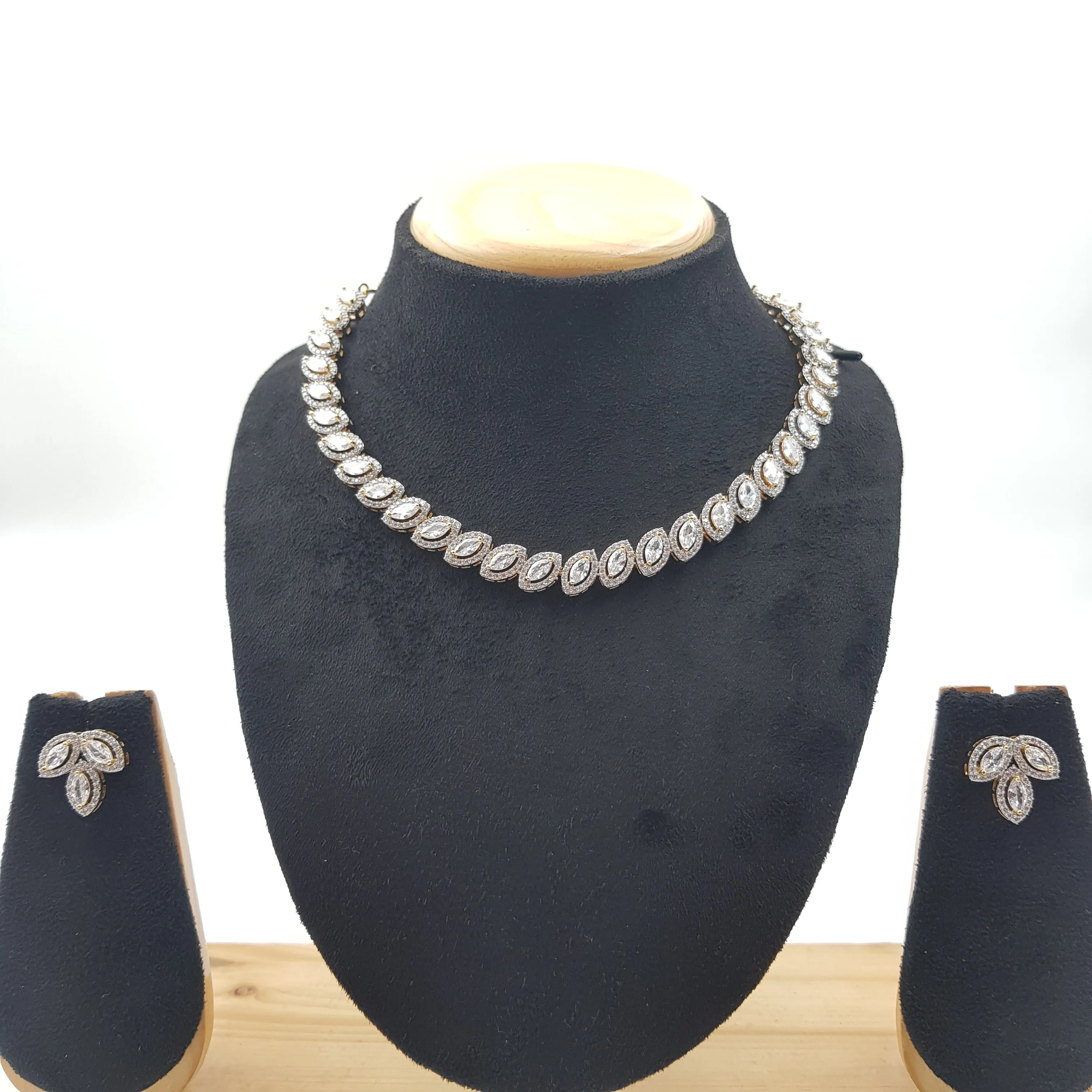 Round Neck Zircon/AD Necklace Set 8574-08
