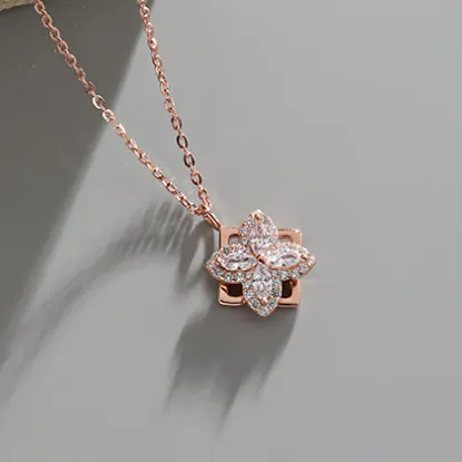 Spinning Clover Necklace 925 Silver