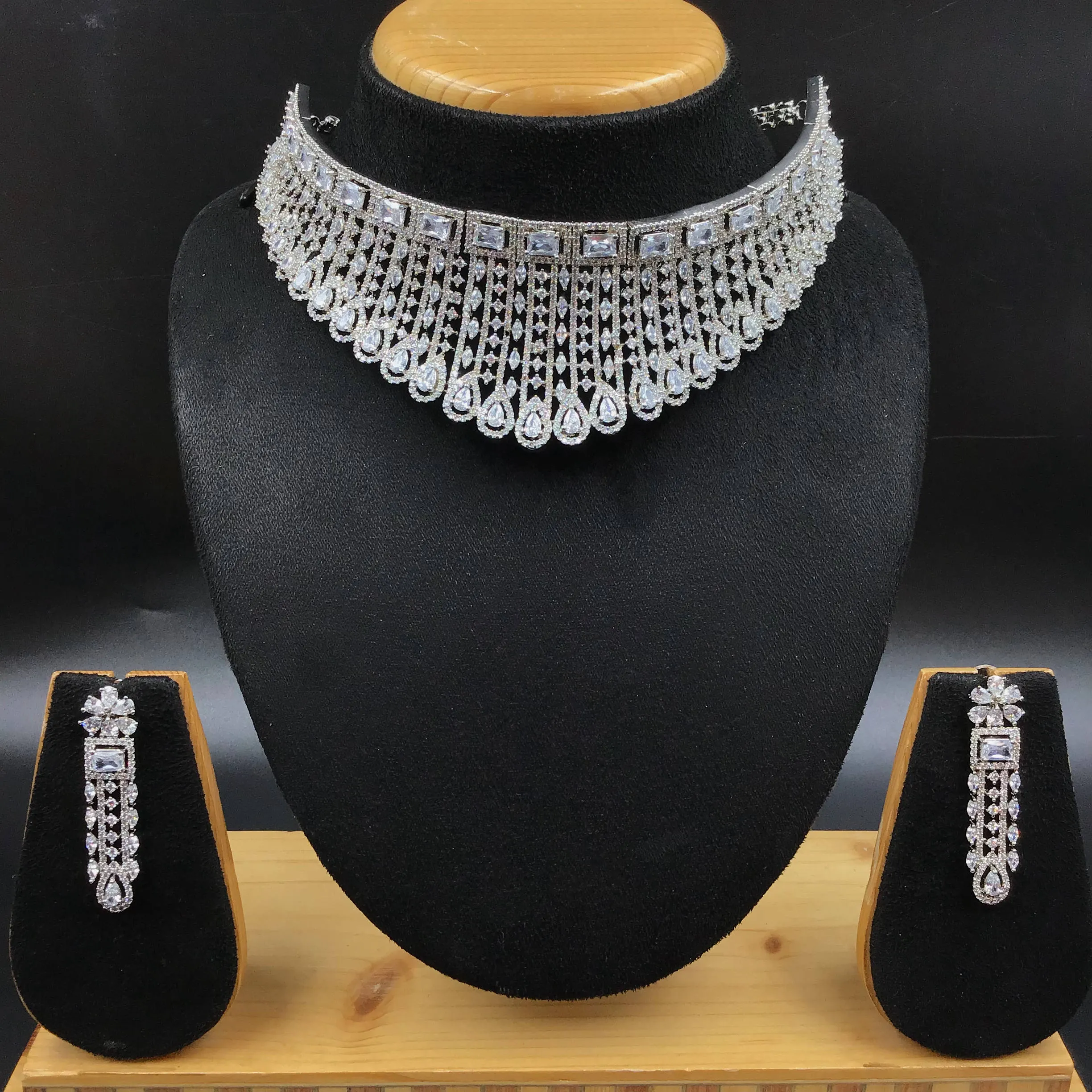Stylish Zircon/AD Choker Set 15217-2364