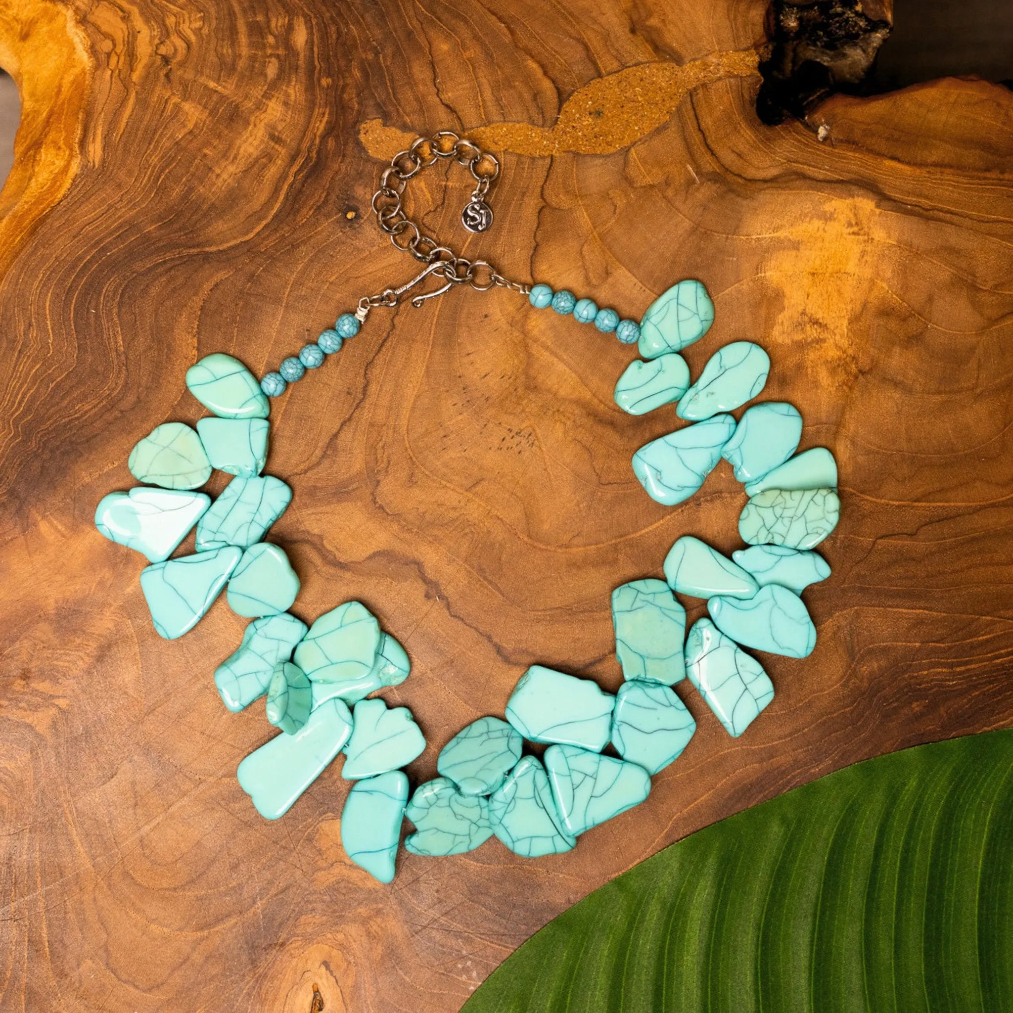 Tia Howlite Necklace - Turquoise