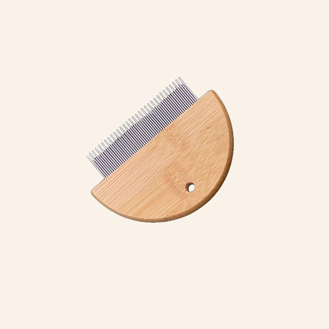 Tilley   Me | Bamboo Flea and Detangler Comb for Pets