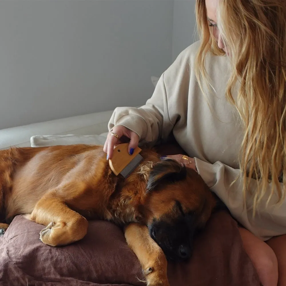 Tilley   Me | Bamboo Flea and Detangler Comb for Pets