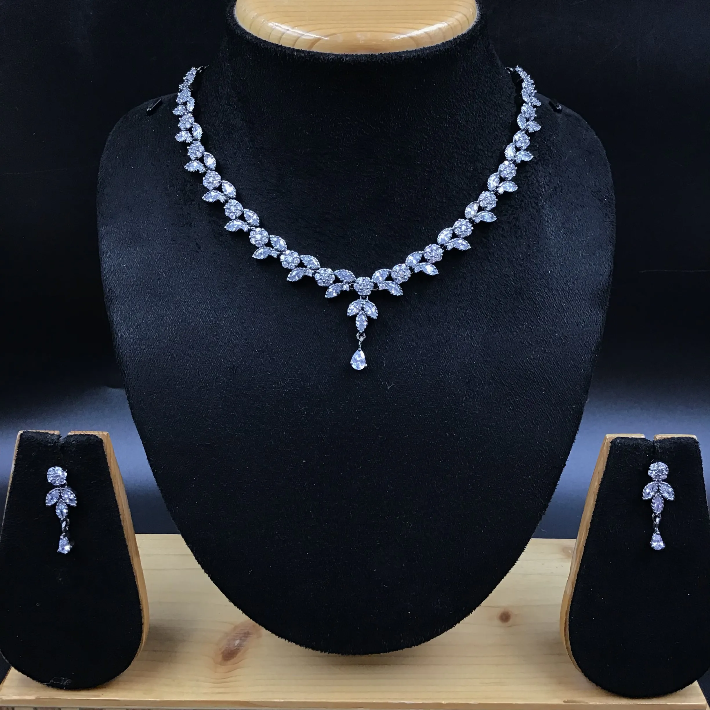 Victorian Zircon/AD Necklace Set 12275-8660