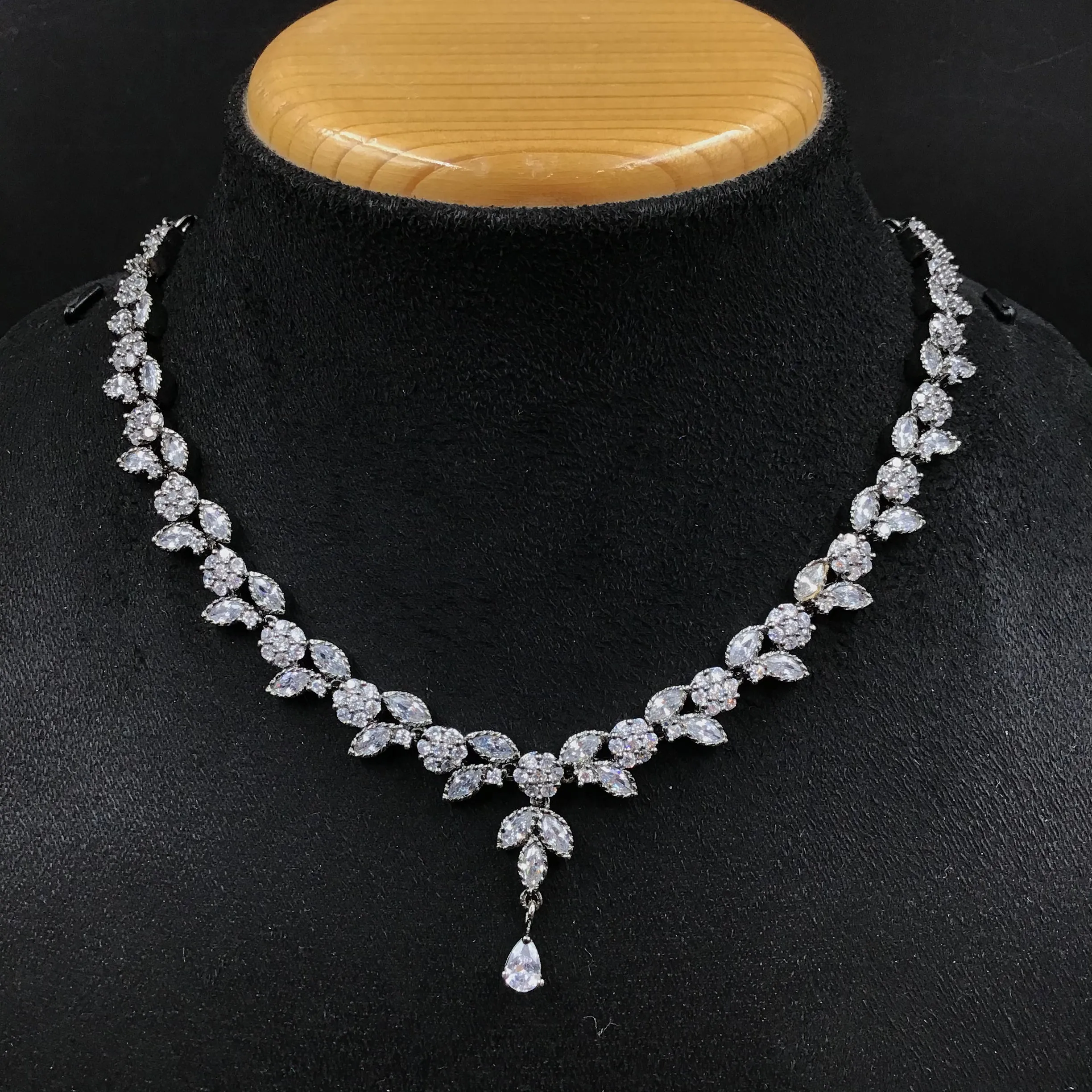 Victorian Zircon/AD Necklace Set 12275-8660