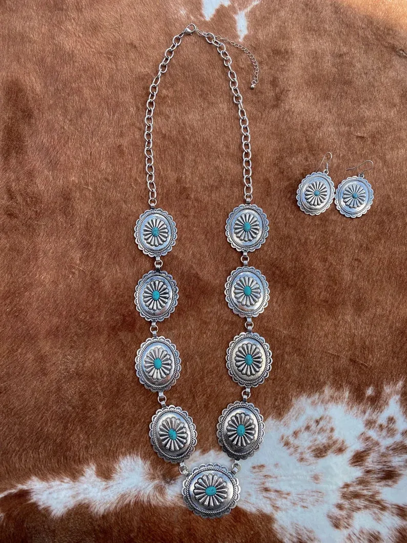 Western Linked Concho Necklace Set