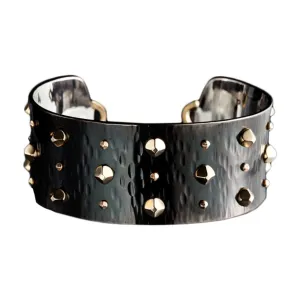 WIDE STUD CUFF