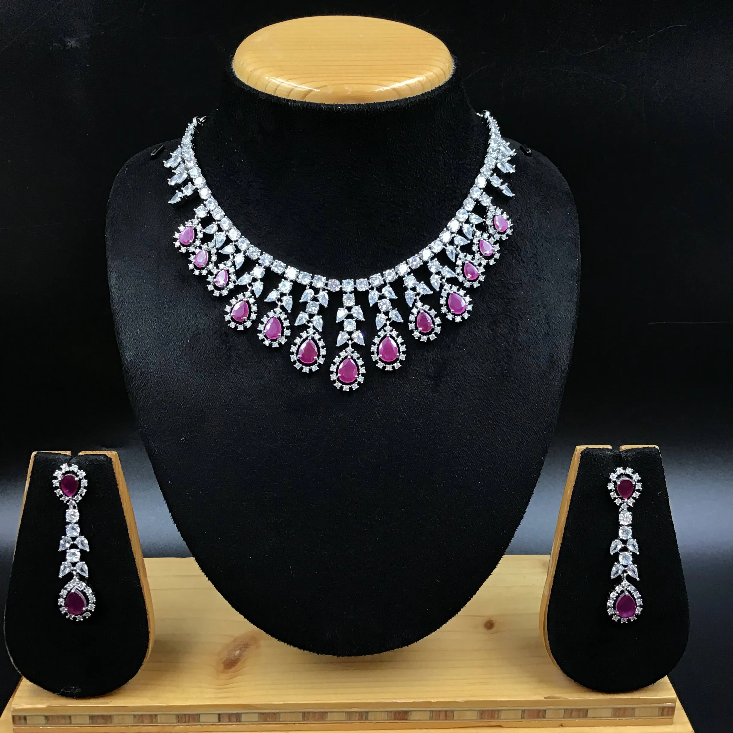 Zircon/AD Round Neck Necklace Set 20047-7231